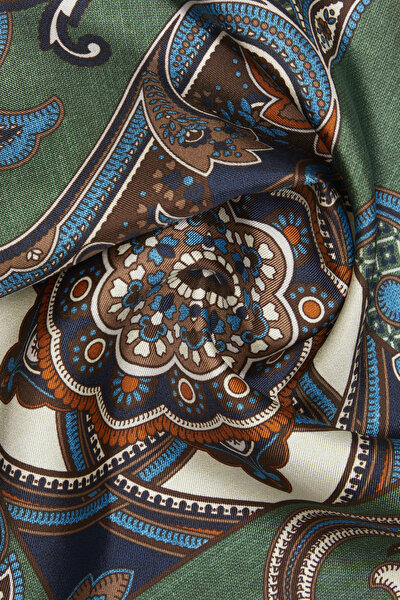 HANDKERCHIEF 3
