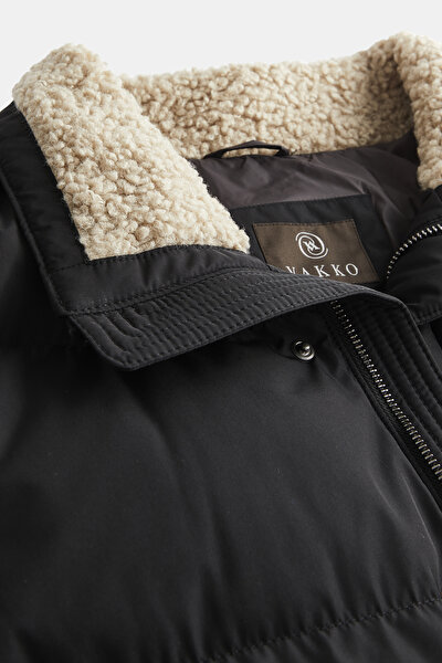 BLACK COAT 3