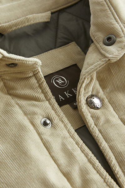 BEIGE COAT 3