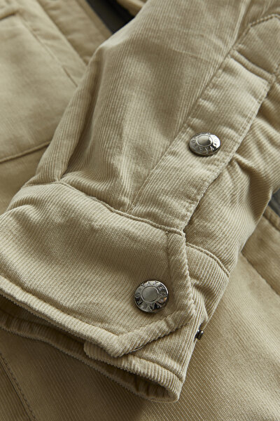 BEIGE COAT 5
