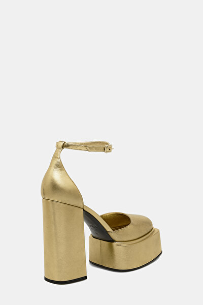 GOLD LEATHER SHOE 3