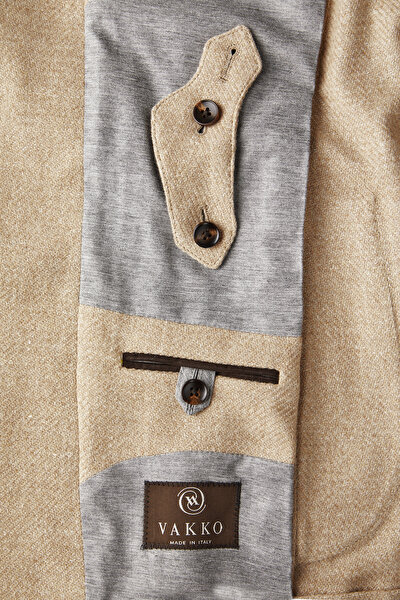 BEIGE JACKET 5