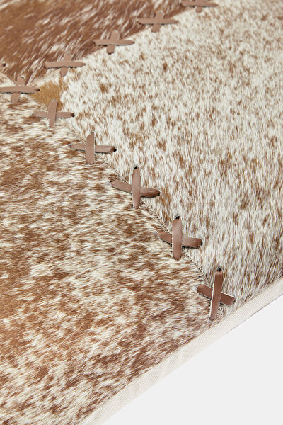 DECORATIVE PILLOW 3
