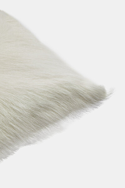 DECORATIVE PILLOW 3