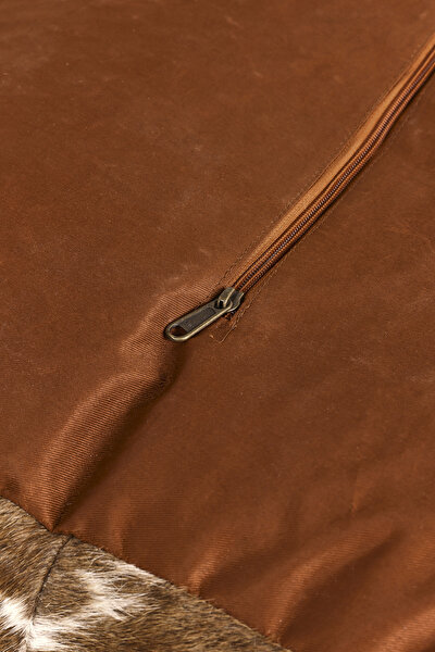 LEATHER PUFF 4