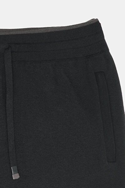 SİYAH SPOR PANTOLON 3