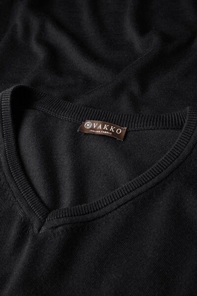 BLACK V NECK TRICOT JERSEY 3