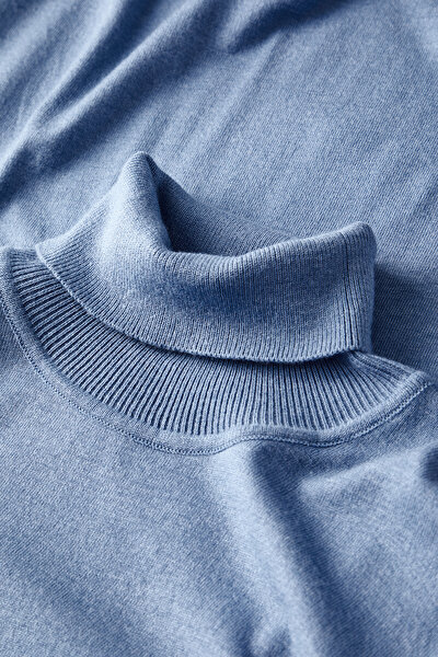 BLUE TURTLENECK TRICOT JERSEY 3