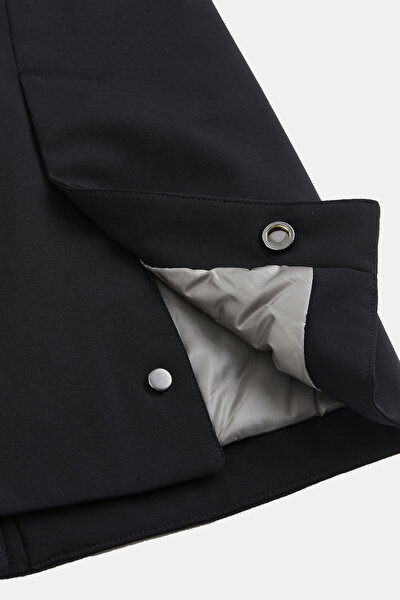 BLACK COAT 4