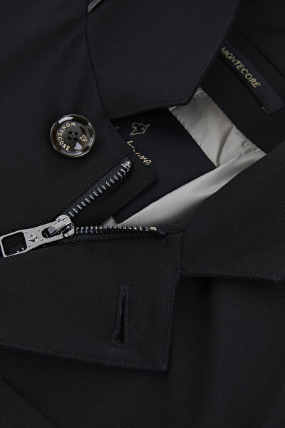 BLACK COAT 5