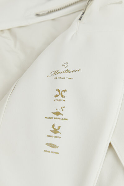 WHITE COAT 5