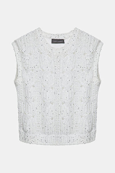 WHITE SWEATER 5