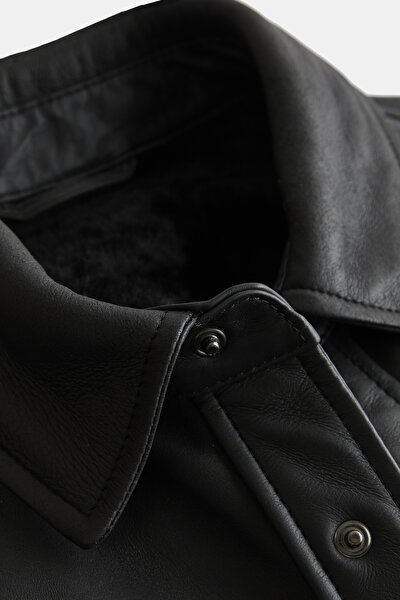 BLACK LEATHER COAT 3