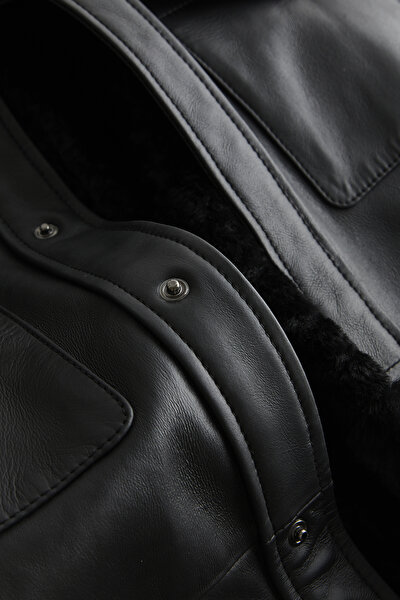 BLACK LEATHER COAT 4