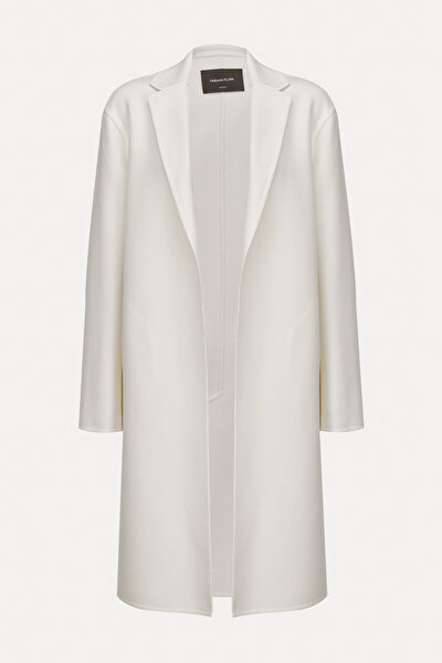 WHITE OVERCOAT 4