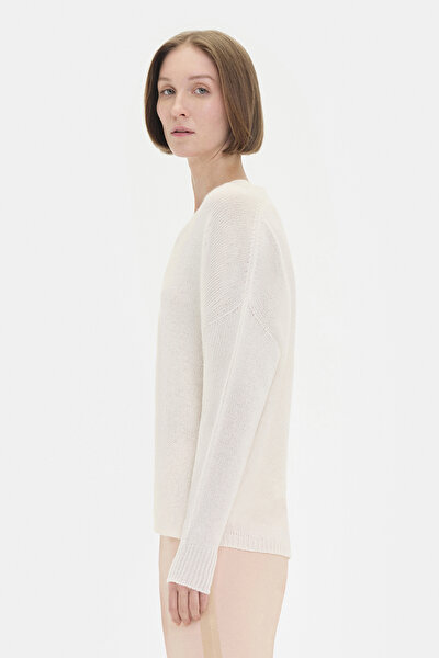 WHITE V NECK JERSEY 3