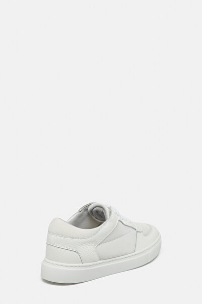 WHITE SUEDE SNEAKER 3
