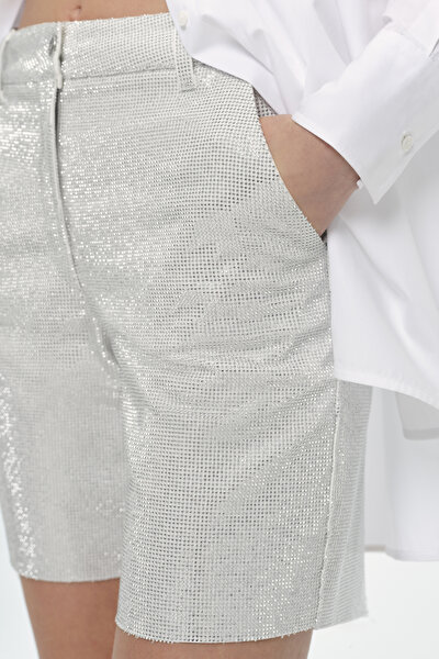 WHITE DESIGN FILLED BERMUDA 3