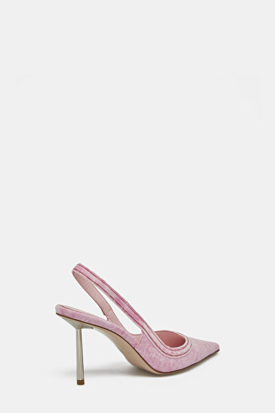 PEMBE AYAKKABI 3