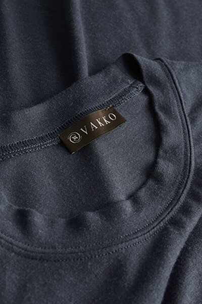 NAVY BLUE BASIC / ROUND NECKLINE LONG SLEEVE TSHIRT 3