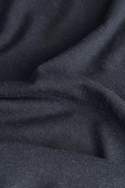 NAVY BLUE BASIC / ROUND NECKLINE LONG SLEEVE TSHIRT 4