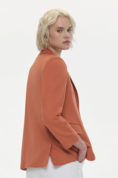 ORANGE JACKET 4