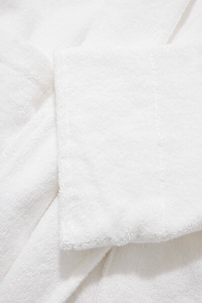 BATHROBE 4