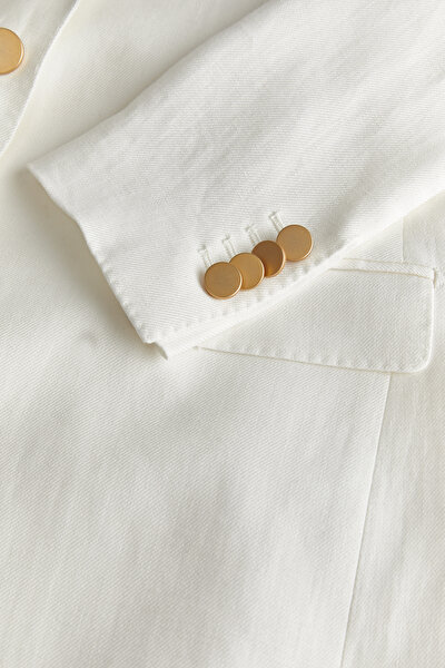 WHITE JACKET 8