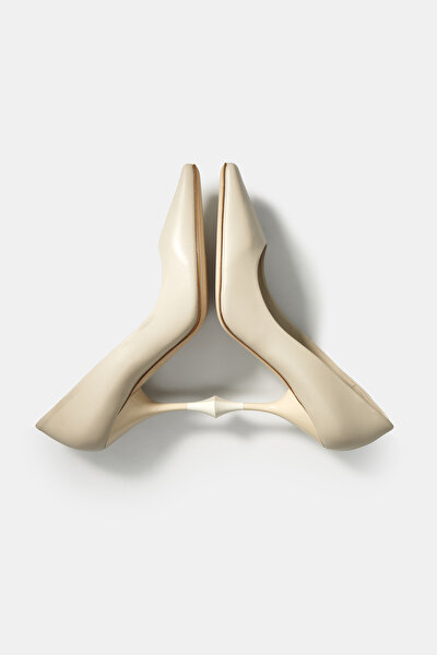 BEIGE LEATHER SHOE 5