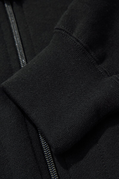 SWEATSHIRT 5