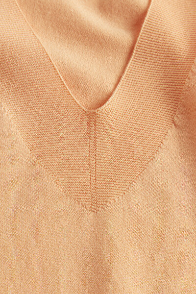 ORANGE V NECK JERSEY 8