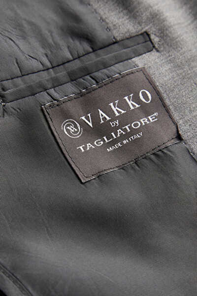GREY WOOL SUIT 9