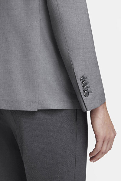 GREY JACKET 4