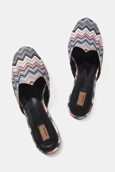 RED DESIGN FILLED SLIPPER 5