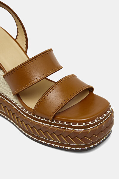 NATURAL RAFFIA SHOE 4