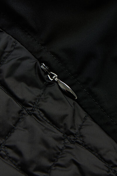 BLACK COAT 10