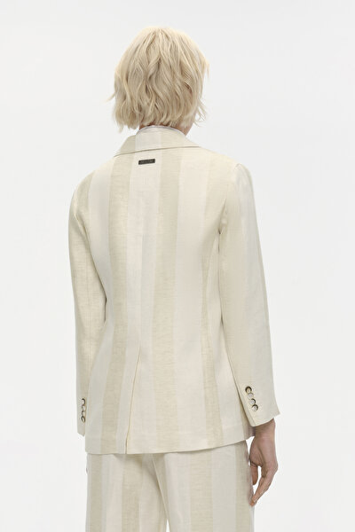 CREAM JACKET 3