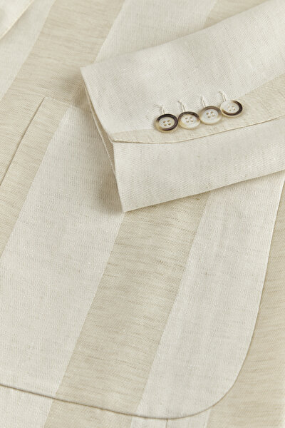 CREAM JACKET 9