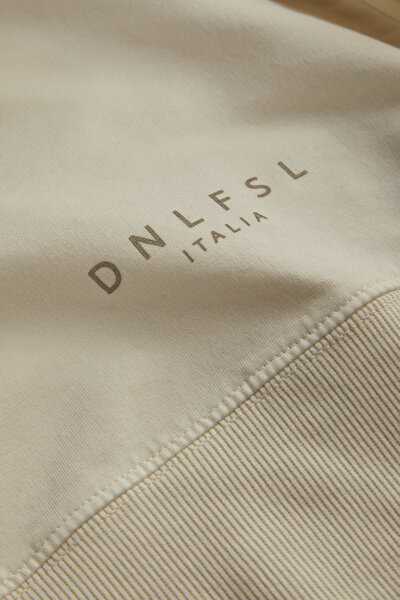 CREAM BASIC / ROUND NECKLINE SWEATSHIRT 8