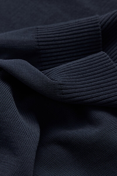 NAVY BLUE BASIC / ROUND NECKLINE SHORT SLEEVE TSHIRT 5