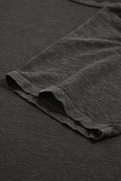 BLACK BASIC / ROUND NECKLINE SHORT SLEEVE TSHIRT 3