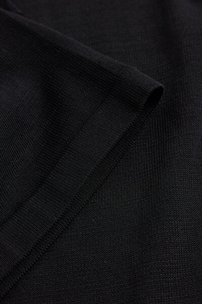 SİYAH POLO YAKA KISA KOLLU T-SHIRT 4