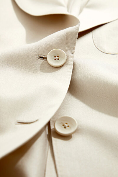 BEIGE JACKET 8