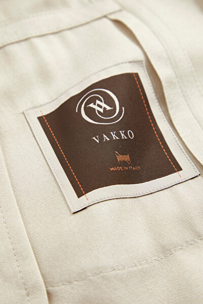BEIGE JACKET 10