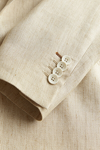 BEIGE JACKET 9