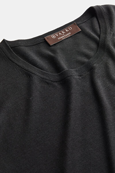 SİYAH O YAKA KISA KOLLU T-SHIRT 3