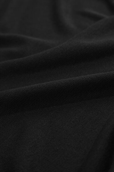BLACK SHORT SLEEVE TSHIRT 4