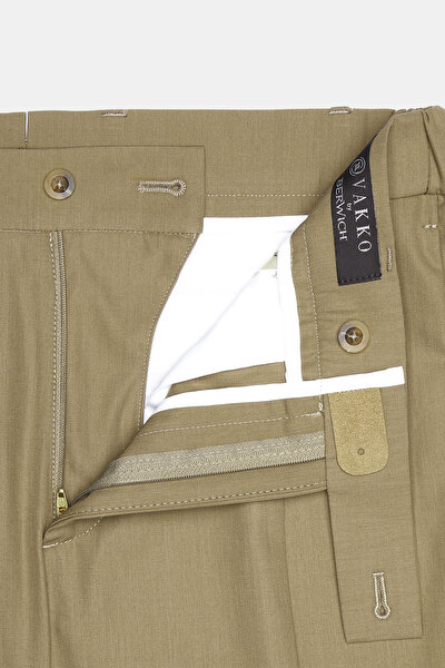 BEIGE TROUSERS 9