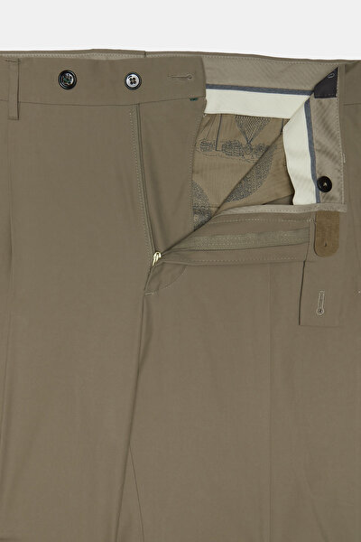 BEIGE TROUSERS 4