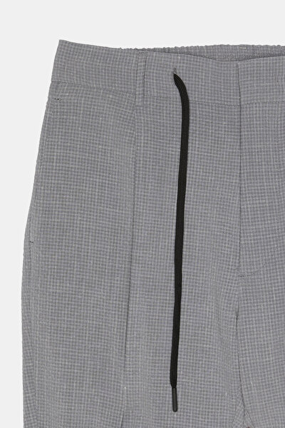 GREY SMALL BOXES DESIGN TROUSERS 4